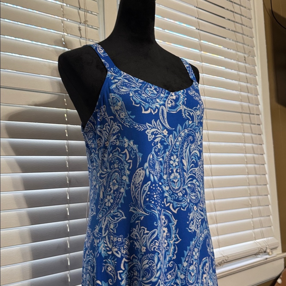 Sleeveless side slit maxi dress